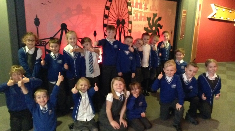 Year 2 explore the Discovery Museum 