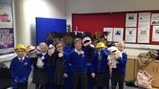 Year 2 explore the Discovery Museum 