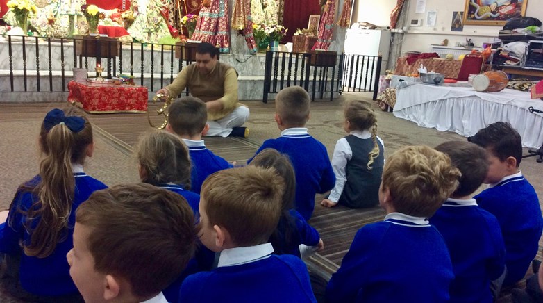 Year 1 visit Hindu temple 