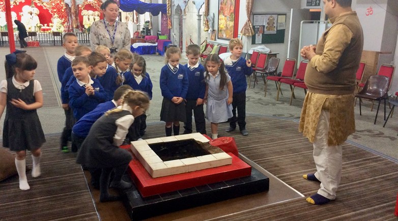 Year 1 visit Hindu temple 